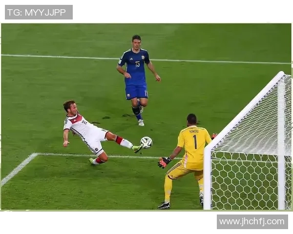 卡塔尔世界杯精彩回顾：足球盛宴背后的故事与亮点揭秘